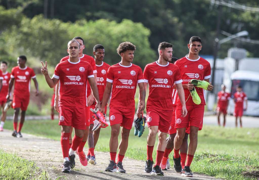 Náutico x Confiança – Duelo entre líder e lanterna da Série B nos Aflitos