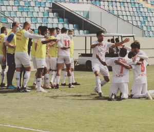 Série C: Com reforço no meio campo e desfalque na zaga, Oeste tenta segunda vitória