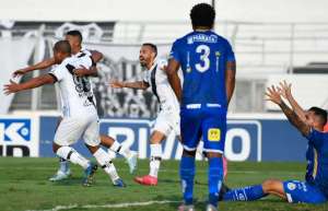 Ponte Preta 4 x 2 Confiança - Macaca respira contra a degola!