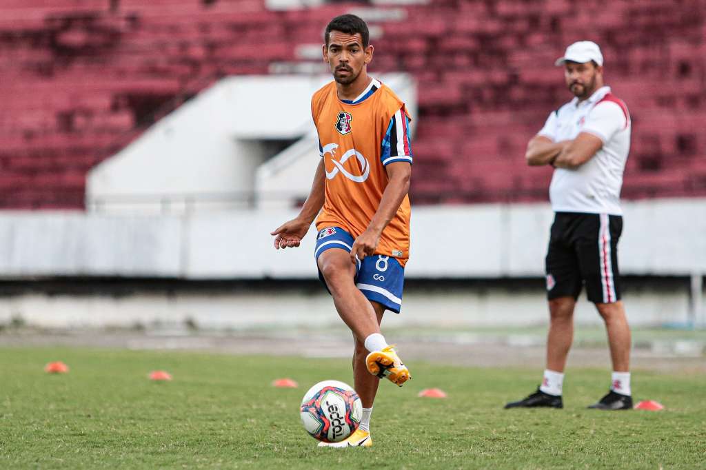 Série C: Reforço é a nova esperança do Santa Cruz-PE