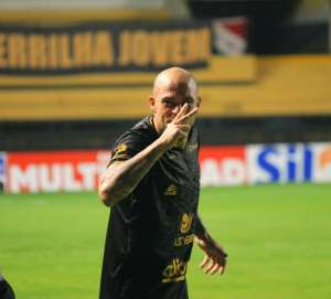 Herói do Criciúma, Silvinho fala em sequência de finais para buscar a vaga na Série C