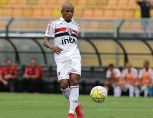 Lateral é mais um caso de lesão muscular no elenco do São Paulo
