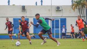 Fortaleza visita o Palmeiras em confronto direto pela liderança