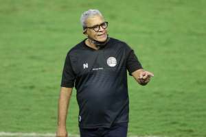 Sport negocia com treinador que estava no rival Náutico