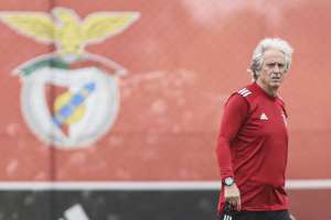 Após Benfica atropelar Barcelona, Jorge Jesus lembra da torcida do Flamengo