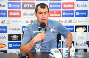 Santos alcança 2º pior jejum de vitórias no Brasileirão de pontos corridos