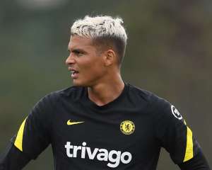 CBF chega em acordo com clubes ingleses e retira pedido de punição