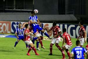 CSA 1 x 1 Vila Nova - Empate com gosto amargo na estreia de Mozart Santos