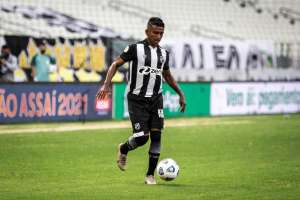 Lesão leva Ceará ao mercado em busca de lateral-direito