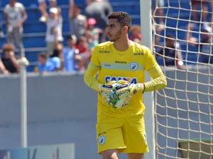 Série B: Goleiro titular passa por artroscopia e desfalca Londrina nas próximas rodadas