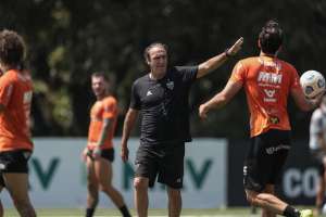 Cuca vai alcançar marca histórica pelo Galo contra o Sport