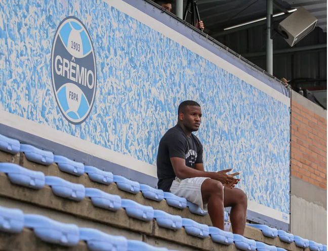 Atacante do Grêmio entra na mira do Sport, mas Imortal corta eventual negociação