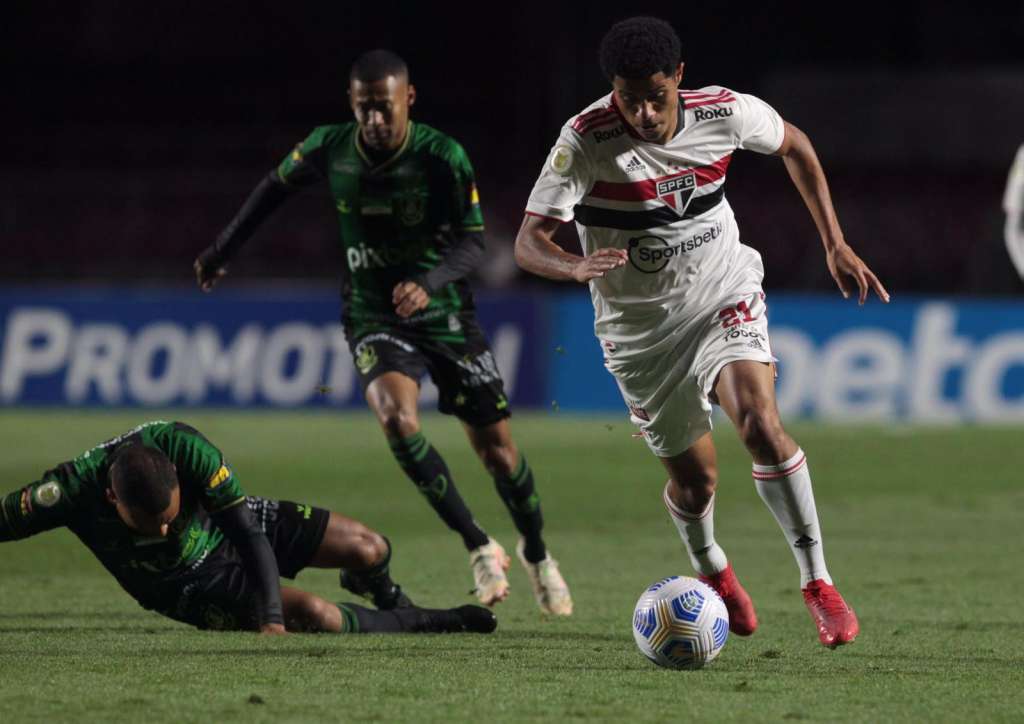 São Paulo 0 x 0 América-MG – Em jogo atrasado, Tricolor não sai do empate sem gols e freia reação no Brasileirão