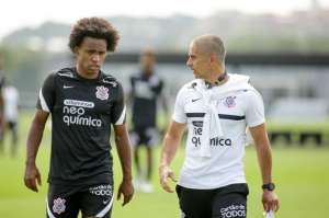 Corinthians protesta contra 'tratamento desigual' após não poder utilizar Willian
