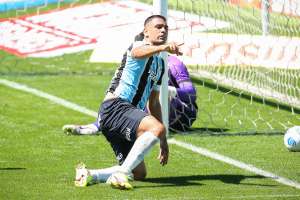 Grêmio 2 x 0 Ceará - Tricolor ganha forças contra o Z4 e complica Vozão no Brasileirão