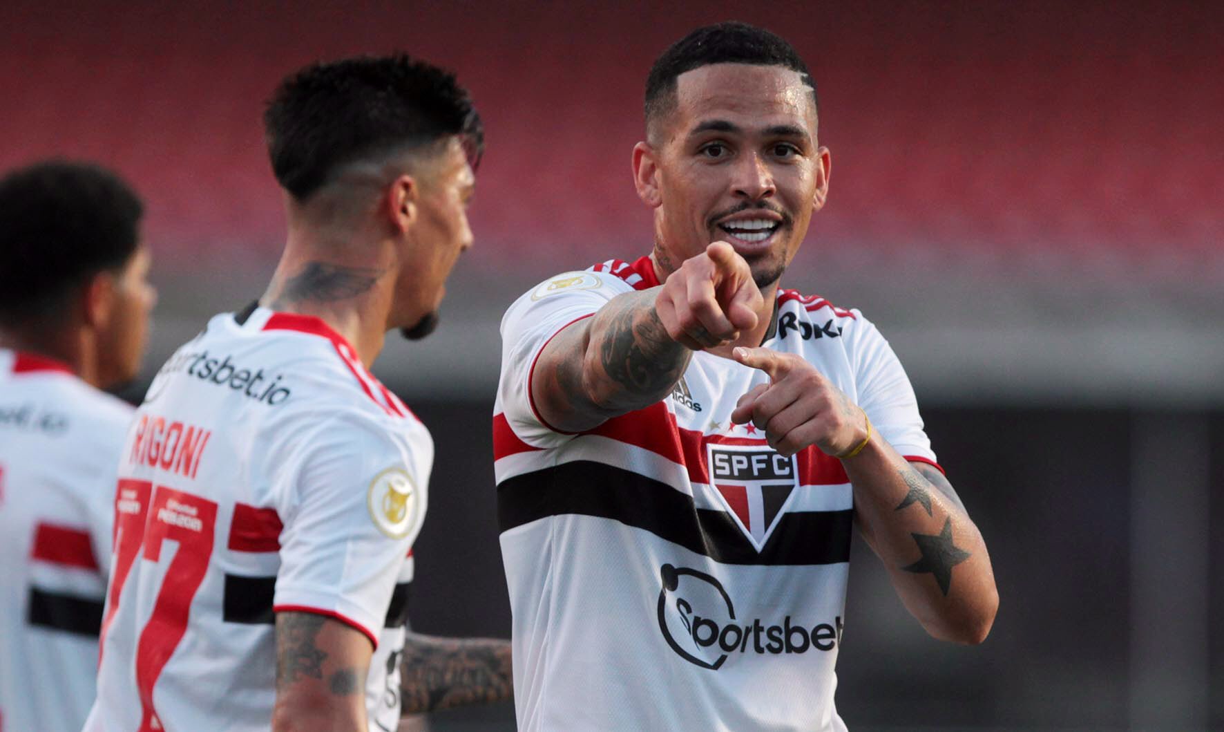 São Paulo x América-MG – Em jogo atrasado, times buscam a vitória para consolidar reação