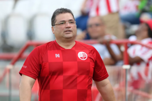 Série B: Presidente do Náutico critica postura dos clubes que querem a volta de público