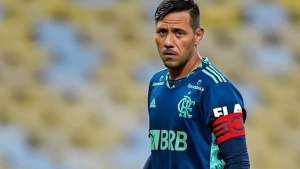 Flamengo renova com Diego Ribas e Diego Alves até o fim de 2022