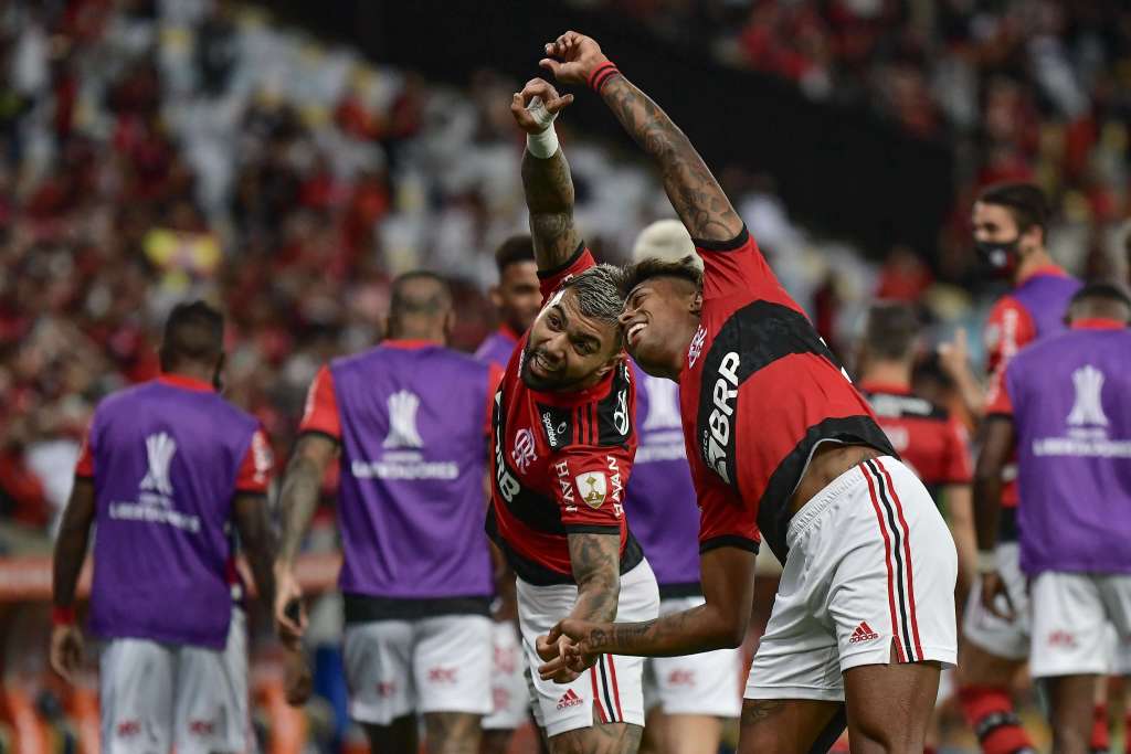 Flamengo 2 x 0 Barcelona – Bruno Henrique faz gol e Mengão coloca um pé na decisão da Libertadores