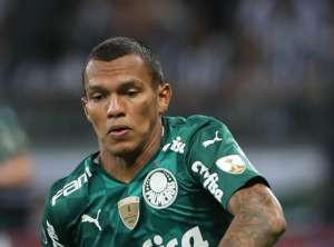 Vídeo de atacante do Palmeiras na balada às vésperas de clássico viraliza nas redes