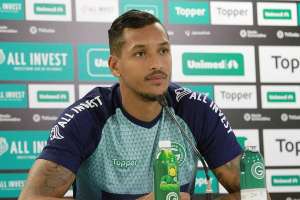 Fluminense se aproxima de acerto com zagueiro da Série B
