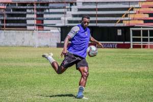 Série C: Ferroviário fez último treino antes de embarcar para o RJ e volante foca em duelo direto
