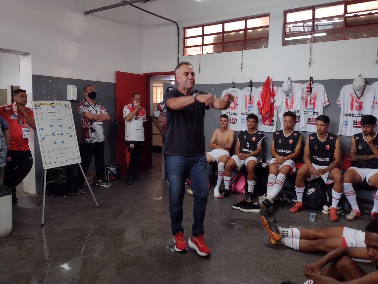 Segundona: Colorado Caieiras tem estreias contra o bicho papão, Suzano