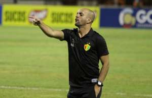 Sem vencer há nove jogos, time da Série B anuncia saída de técnico que estava no cargo há dois anos