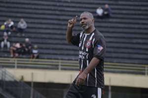 Luto! Morre de Covid-19 campeão brasileiro de 1990 pelo Corinthians
