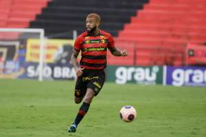 Série B: Náutico acerta com ex-lateral de São Paulo e Sport