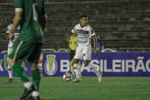 Manaus-AM  x Botafogo-PB - Evaristo Piza é a kryptonita do Belo?