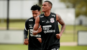 Série B: Coritiba alinha empréstimo de lateral do Corinthians, ex-Ponte Preta