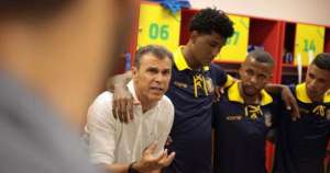 Ex-técnico de Vasco e Athletico deixa time da Série D após 19 dias e eliminação