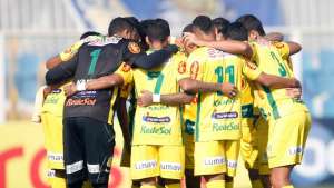 Série C: Segundo técnico, goleiro do Mirassol mandou Paraná 'buscar a bola na Série D'; arbitragem anula gol legal