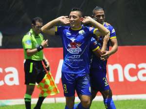Série B: Náutico anuncia ex-meia da seleção do Equador