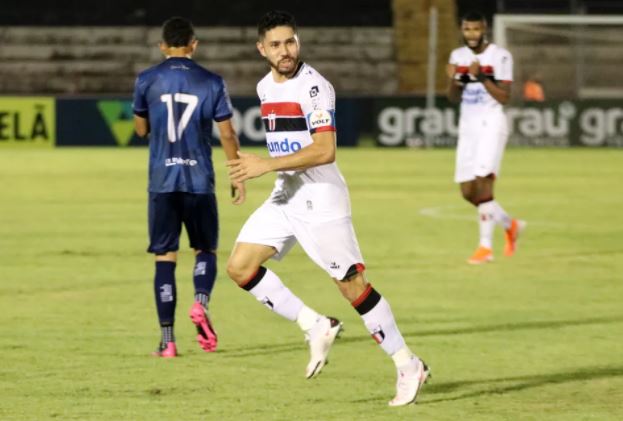 Série B: Remo tira atacante de time paulista da Série C