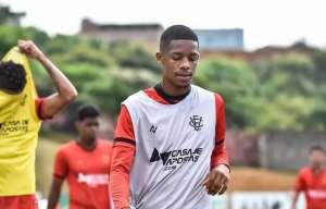 Time do Brasileirão é acusado pelo Vitória de calote na contratação de promessa