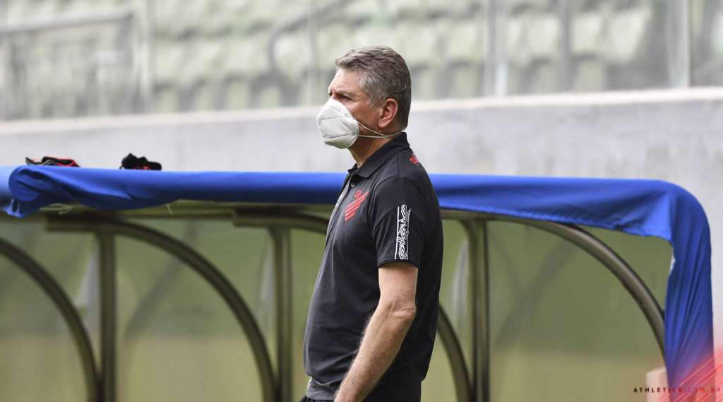 Paulo Autuori deve poupar jogadores do Athletico para duelo contra o Grêmio