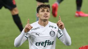 Veiga fala em usar 'sentimento' da última Libertadores como combustível por vaga