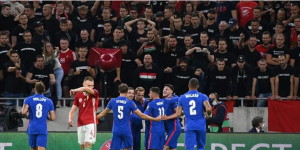 Após cantos racistas em jogo das Eliminatórias contra a Inglaterra, Fifa aplica punição a Hungria