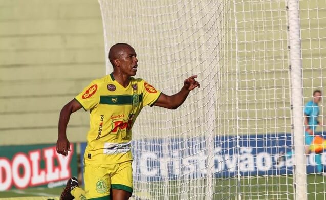 Série B: Ex-Mirassol, lateral de clube do Brasileirão assina contrato com o Guarani