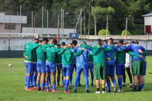 Série D: Com vantagem e jogando pelo empate, Santo André-SP recebe o Esportivo-RS