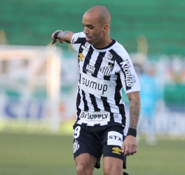 ‘Vamos fazer de tudo para tirar o Santos dessa situação’, diz Tardelli