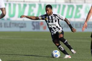 Sem vencer há oito partidas, Santos encara Fluminense, São Paulo e Grêmio