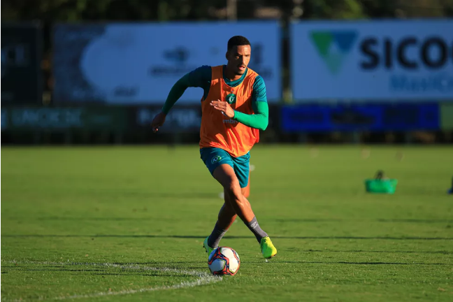 Screenshot 2021 09 01 at 09 59 56 Em busca de oportunidades zagueiro Hiago solicita rescisao com a Chapecoense