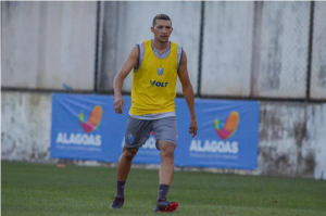 Série B: CSA anuncia saída de atacante que fez apenas cinco jogos pelo clube
