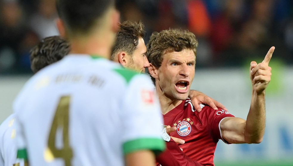 ALEMÃO: Bayern de Munique marca pelo 80° jogo seguido e supera o lanterna Greuther Furth