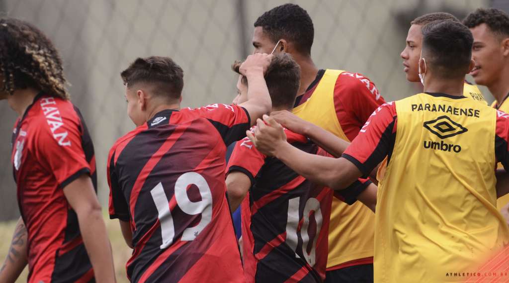 Copa do Brasil Sub-17: Athletico-PR é superado pelo CRB, mas avança para a próxima fase