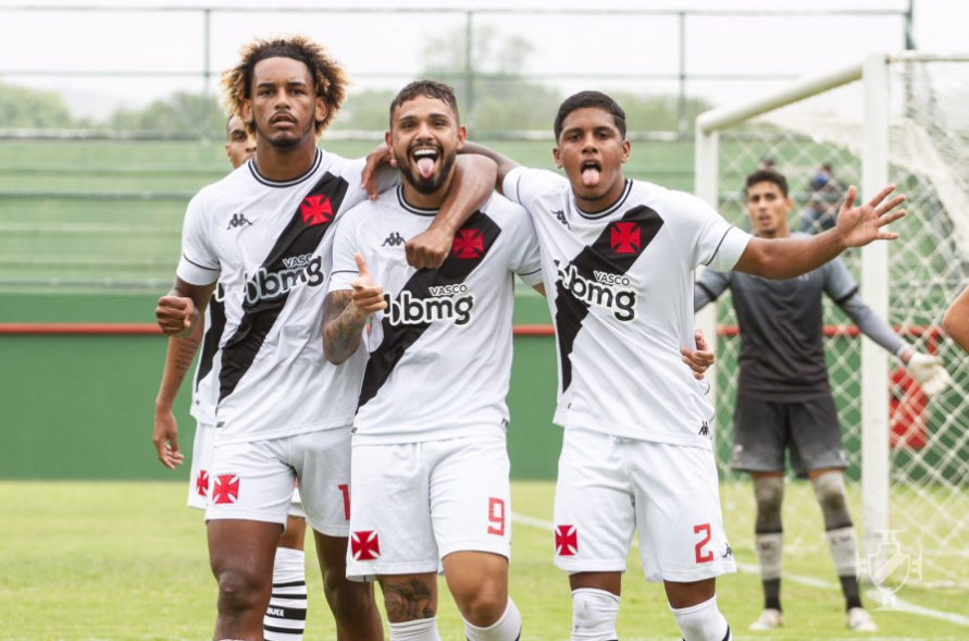 BRASILEIRO SUB-20: Atlético-MG tropeça e Palmeiras acirra briga pela liderança; Corinthians e Vasco também vencem