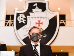 Sem receber, funcionários de clube da Série B entram de greve, mas logo voltam atrás após promessa